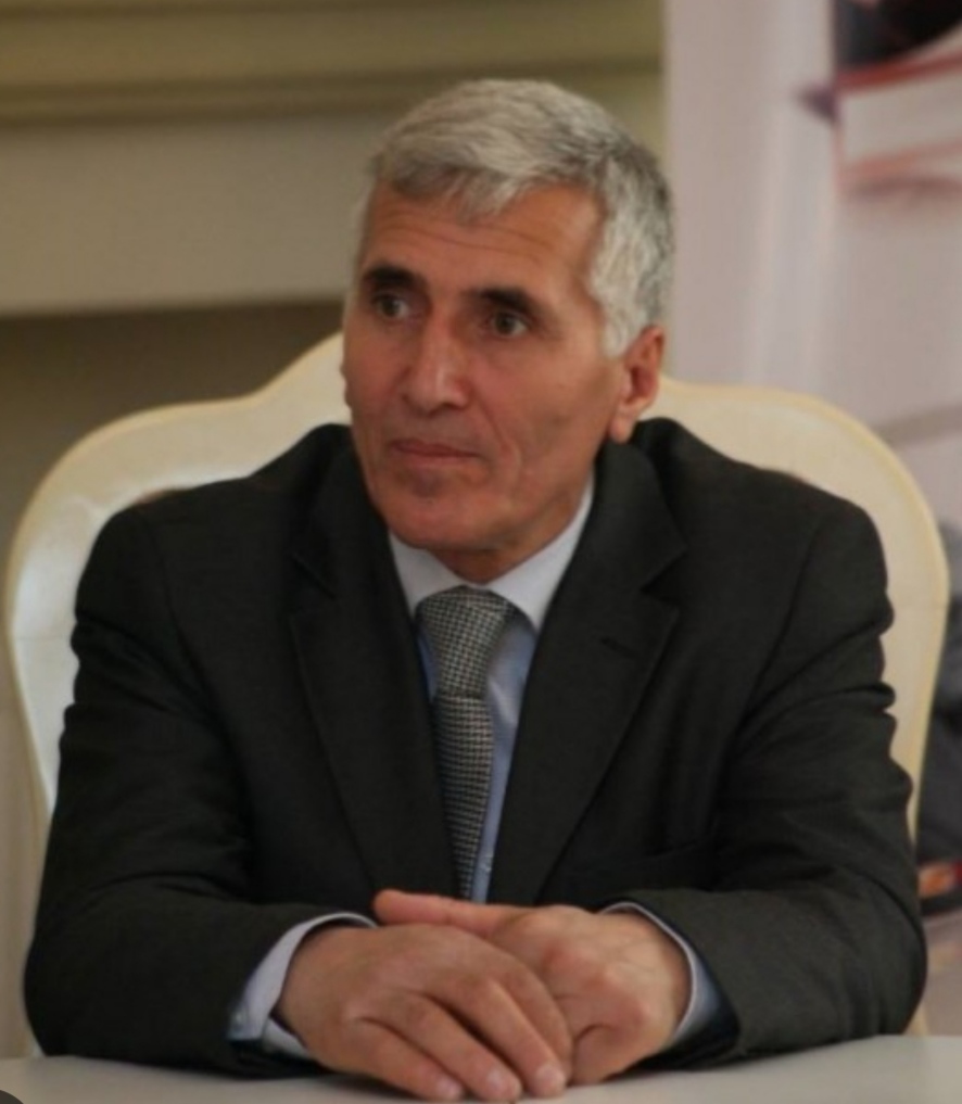 Cəmşid-Bəxtiyar-Ekoloq.jpg
