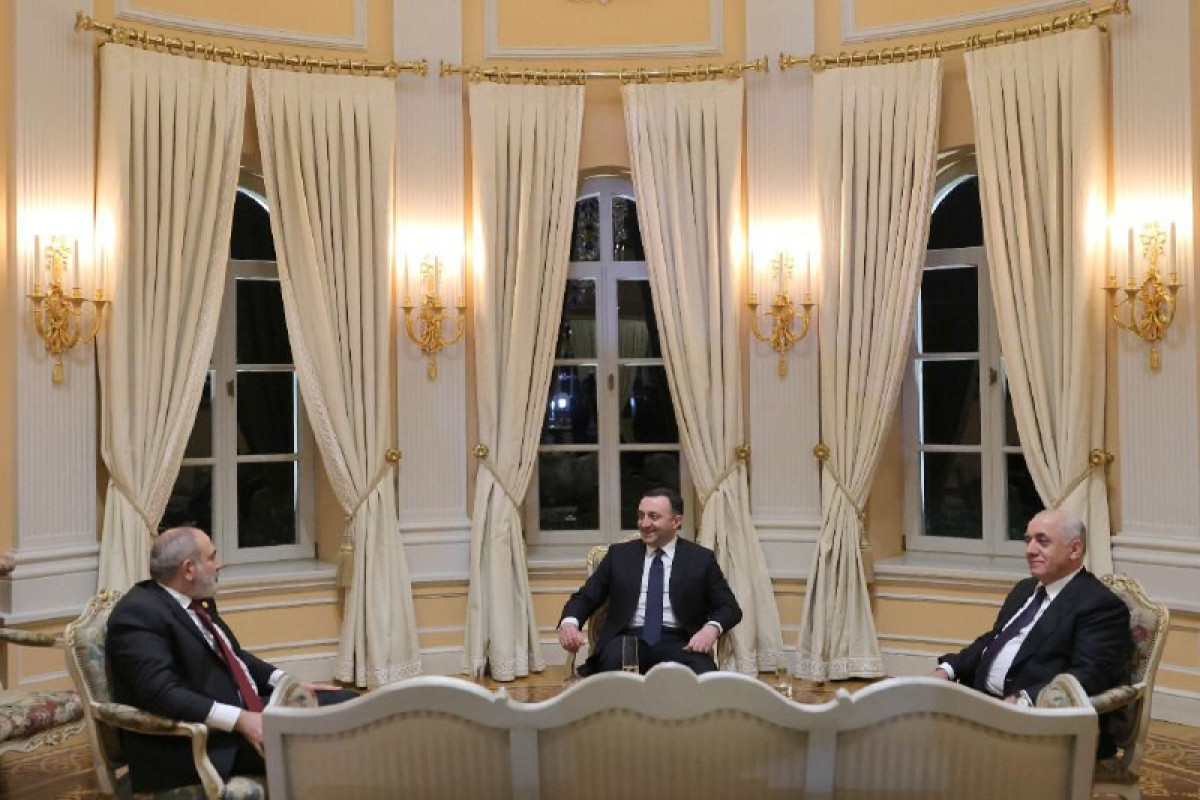 Georgia hosted meeting of Azerbaijani and Armenian PMs