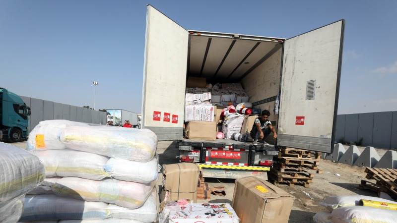 Red Cross: 6 more aid trucks entered Gaza