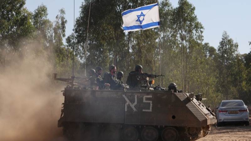 Israeli tanks reportedly trying to enter Gaza