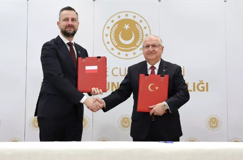 Türkiye, Poland sign defence cooperation agreement