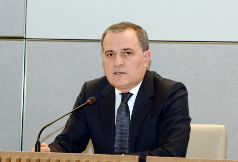Azerbaijani FM heads to UAE for official visit