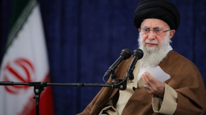 Khamenei calls for halting food, oil exports to Israel