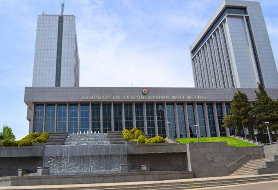 Milli Məclisdə Avropa Parlamentinin 3 deputatının Ermənistana səfəri pisləndi
