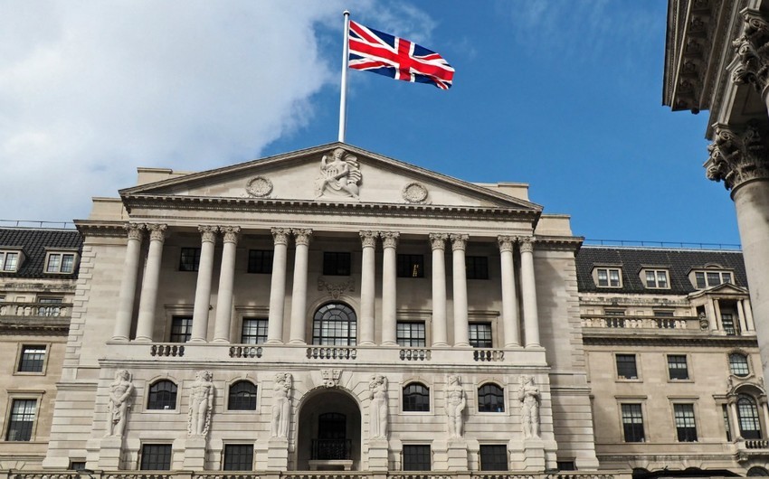 Bank of England keeps main UK interest rate at 15-year high of 5.25%, cautions over oil prices