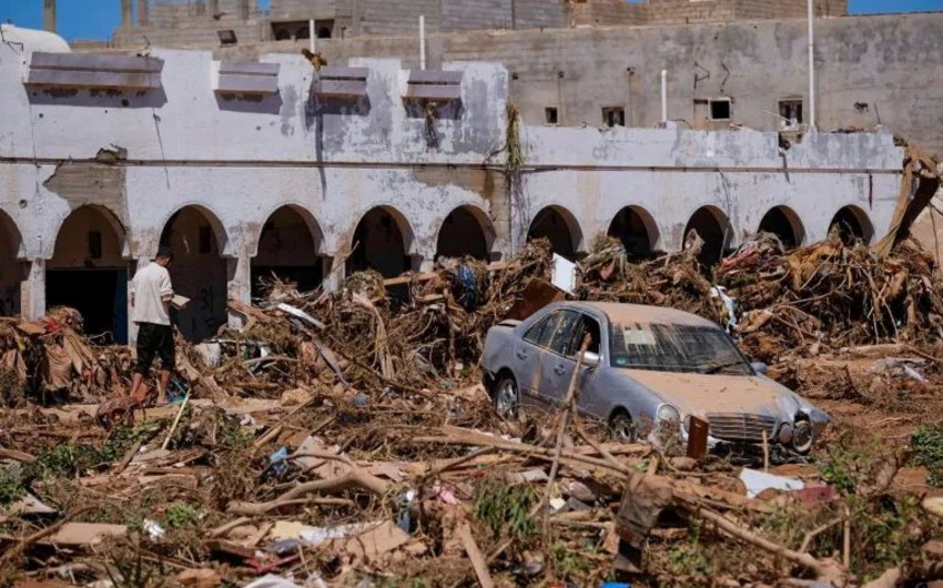 Mayor: Death toll in Libya’s Derna flooding could reach 20,000
