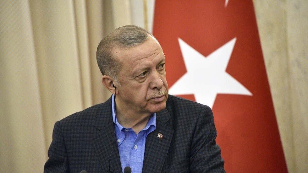 أردوغان يقترح وضع أبجدية واحدة للدول التركية