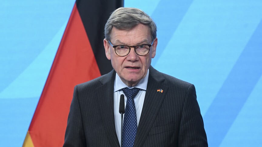 Germany calls on Iran to respect ceasefire and guarantee safe passage through the Strait of Hormuz