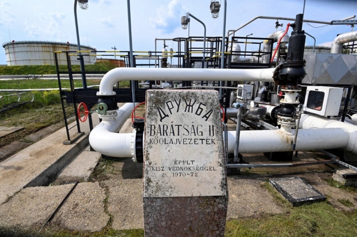 Украина возобновила прокачку нефти по «Дружбе»