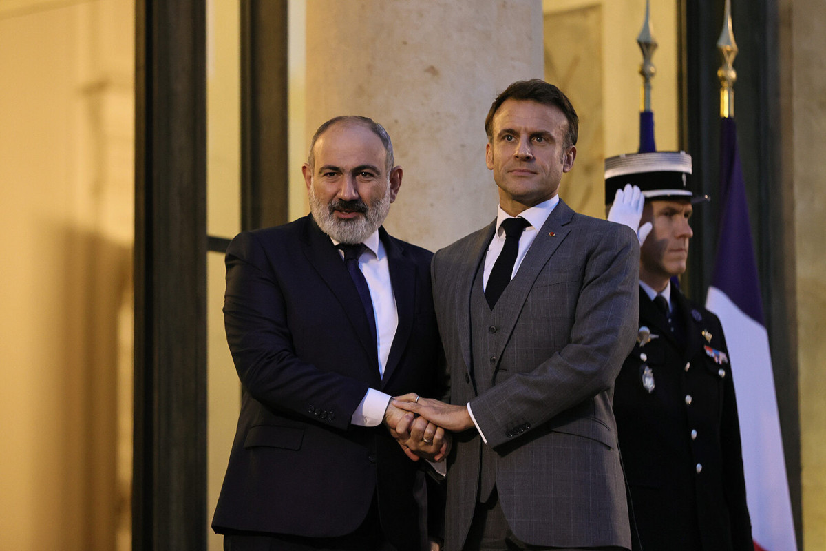 Armenian PM meets with French President