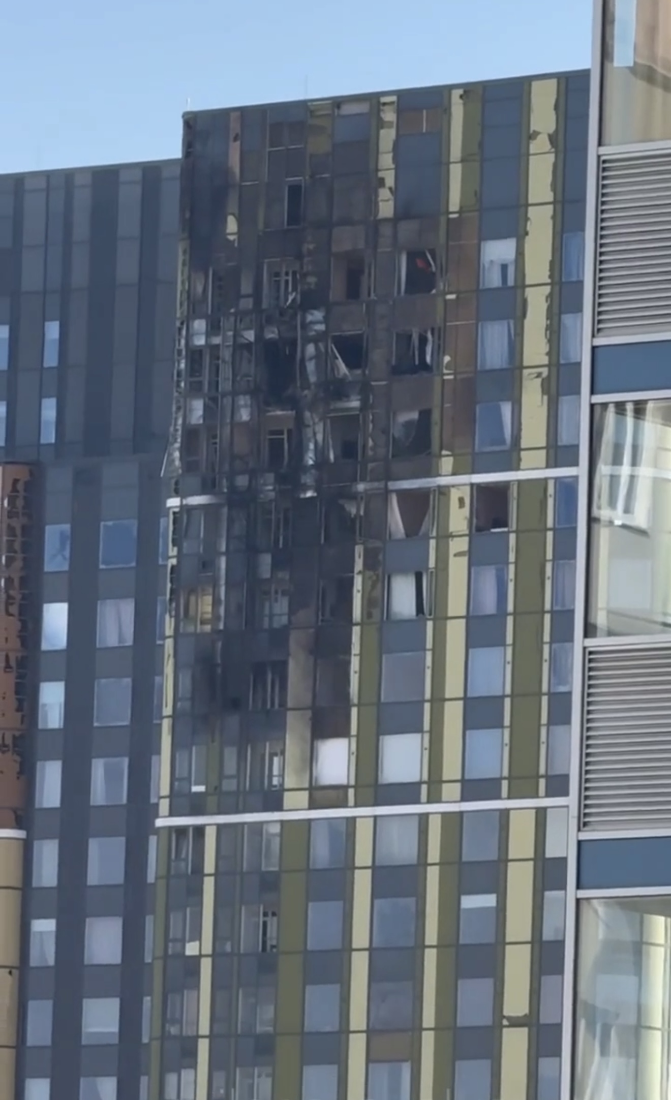 В Екатеринбурге БПЛА повредили дом, есть пострадавшие