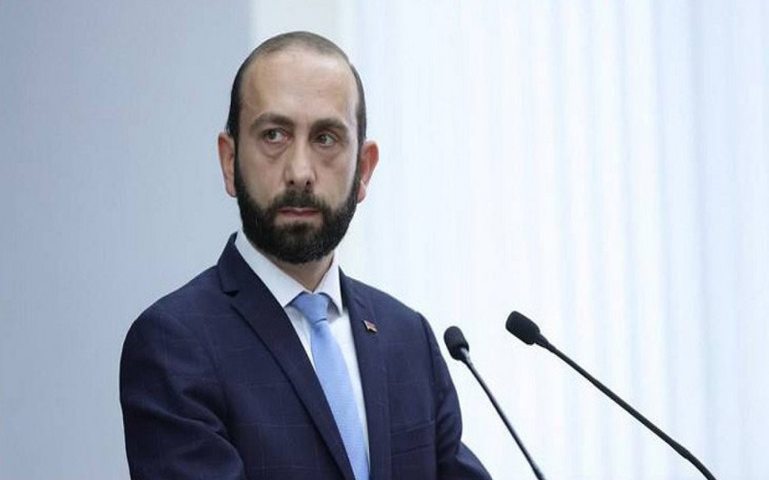 French, Armenian FMs mull regional issues