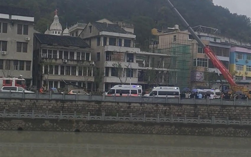 Çinin şərqində yaşayış binasının uçması nəticəsində 4 nəfər ölüb