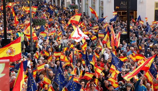 İspaniyada Kataloniya separatçılarına amnistiya verilməsi ilə bağlı etirazlar keçirilib