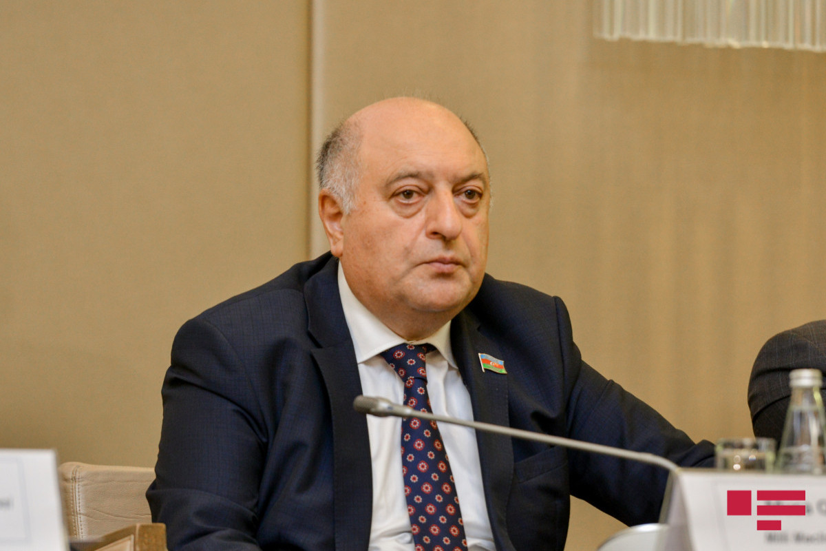 Депутат: В Азербайджане будет расширен охват лиц, имеющих право на страховые выплаты по безработице