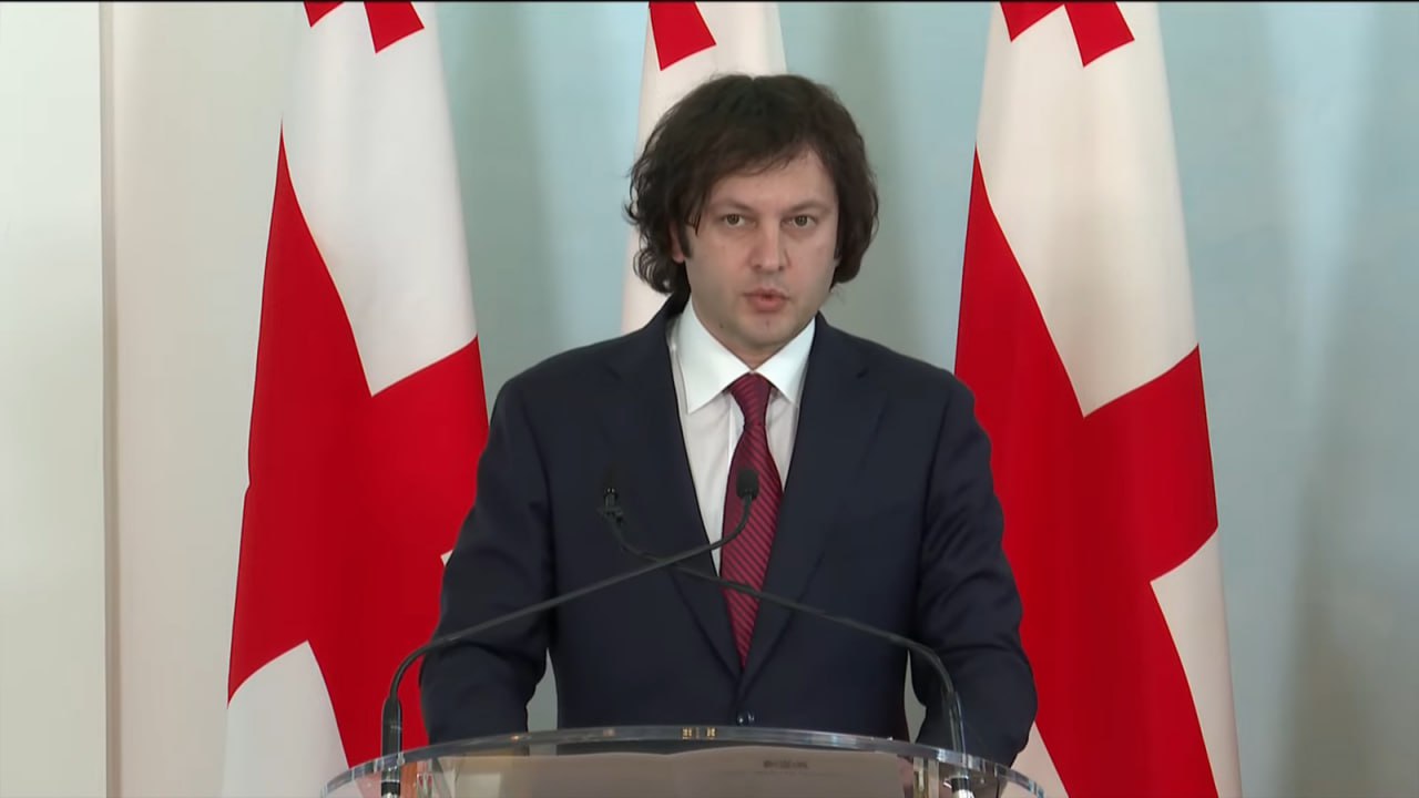 Kobaxidze BTQ dəmir yolunun üçtərəfli əməkdaşlığa təkan verəcəyini bildirib