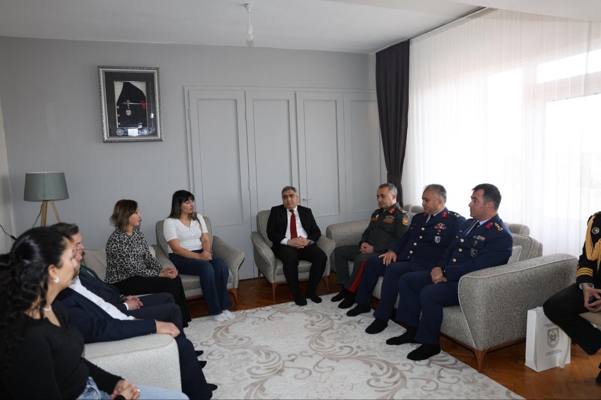 General-mayor Zaur Zeynalov Türkiyədə şəhid ailələri ilə görüşüb
