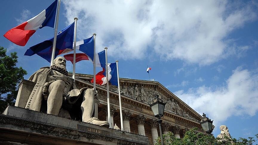 French government seeks to disband far-right, far-left groups