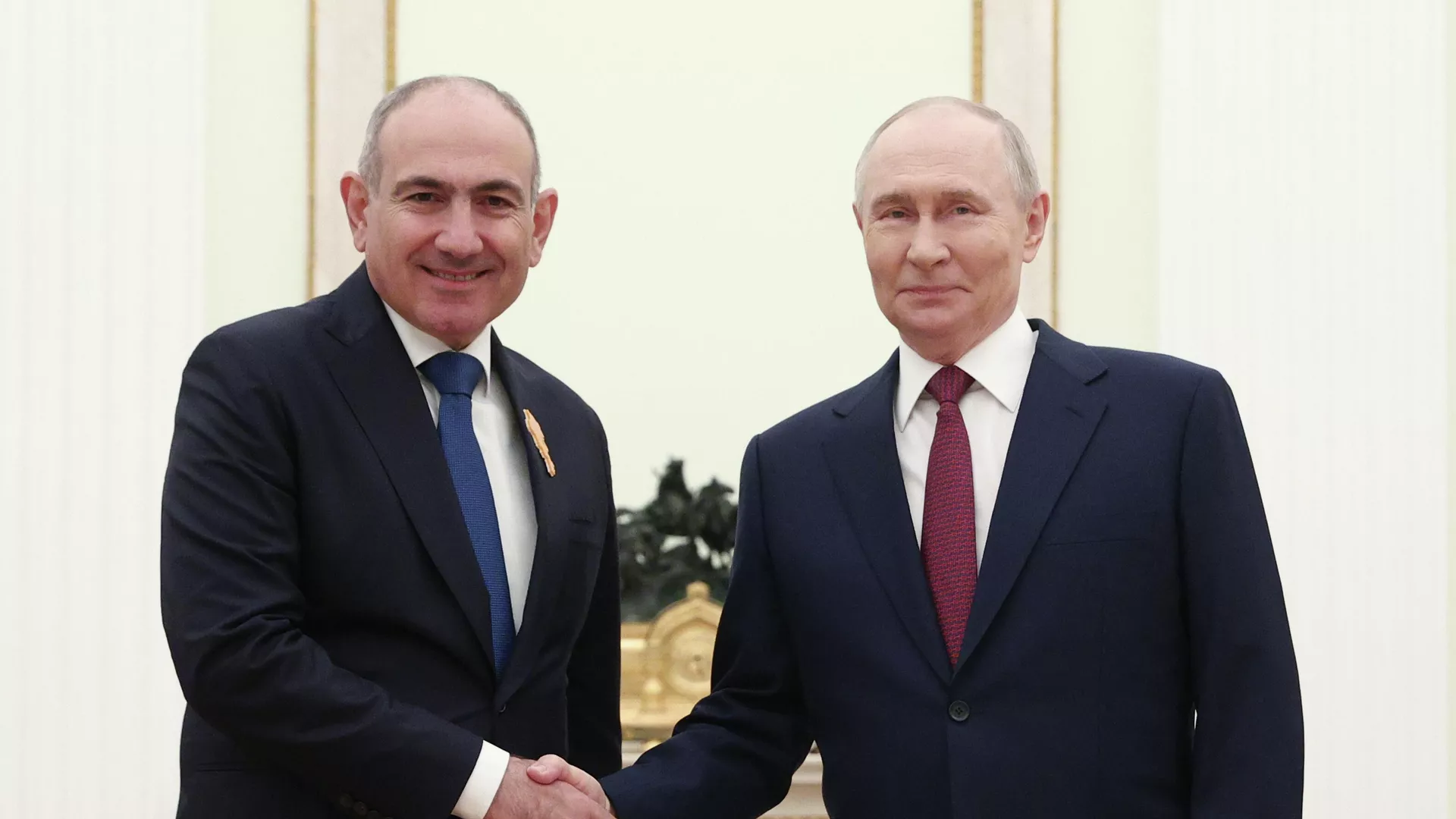 Пашинян анонсировал визит в Россию после выборов: готовится встреча с Путиным