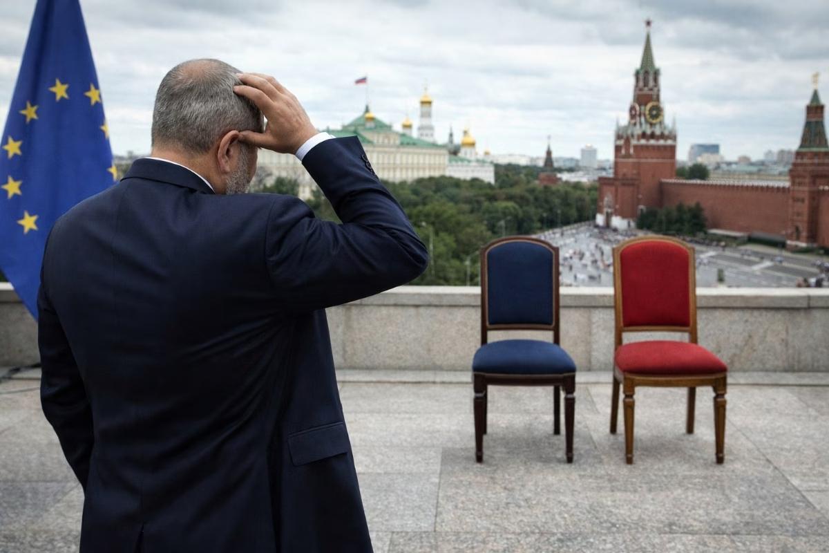 Еревану на двух стульях усидеть не получится