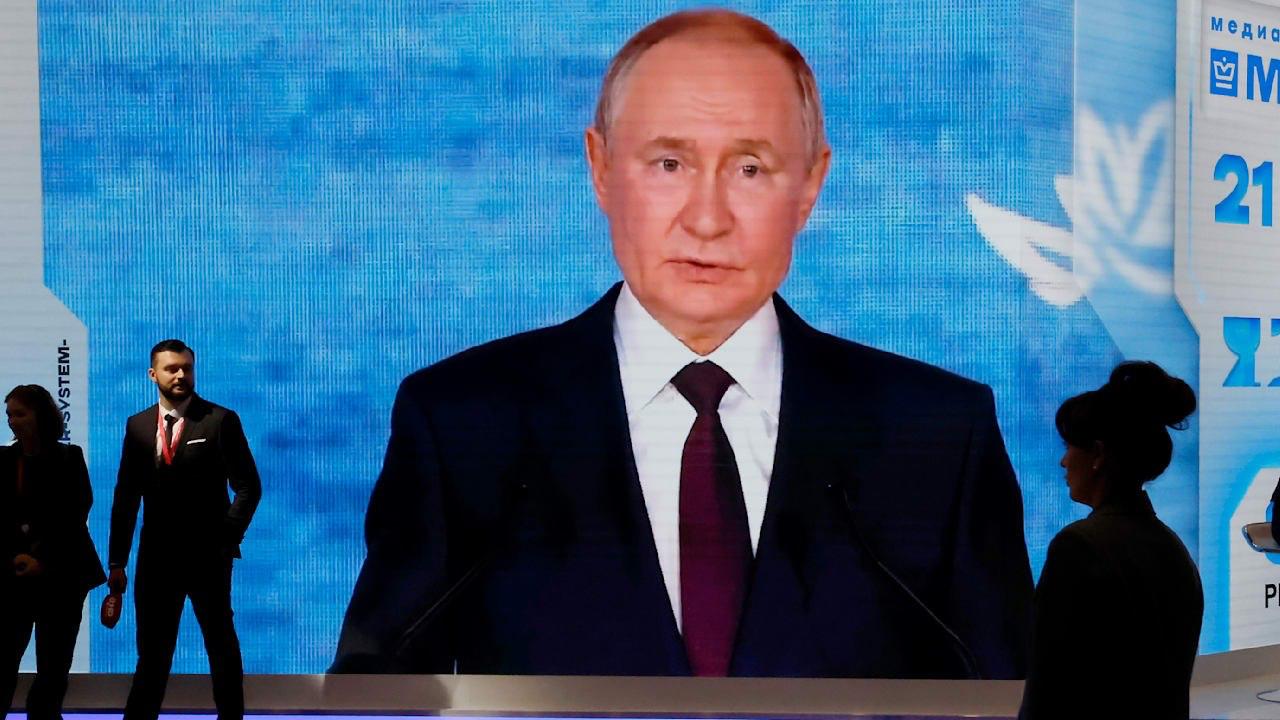 На выступление Путина допустили только после медконтроля и отрицательных тестов на COVID-19