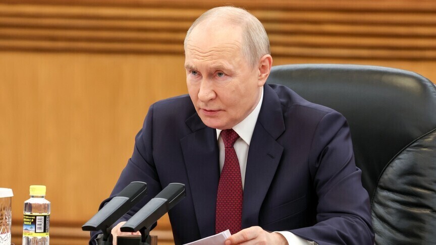 Putin publicly responds to Zelenskyy’s open letter, <span class="text-danger">says he sees 'no sense' in meeting him</span>
