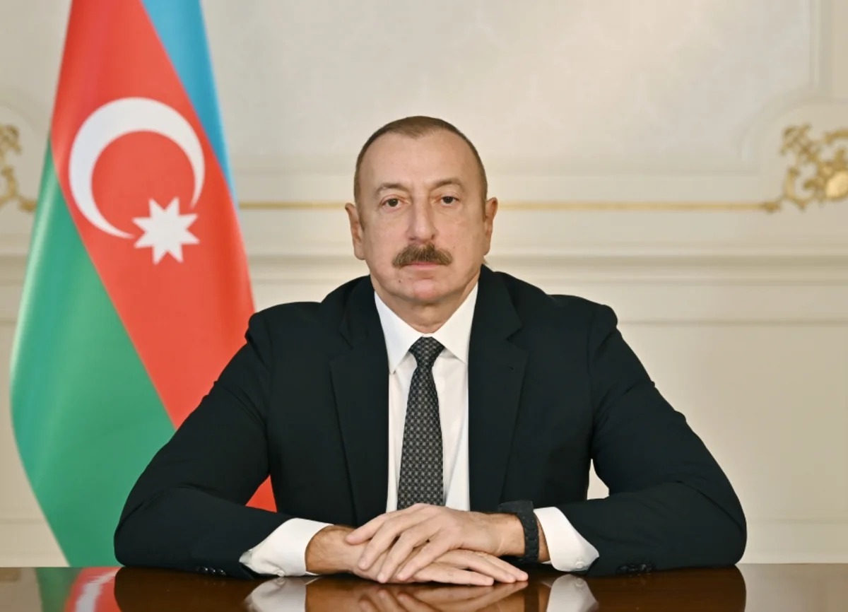 İlham Əliyev İsveç Kralını milli bayramları münasibətilə təbrik etdi