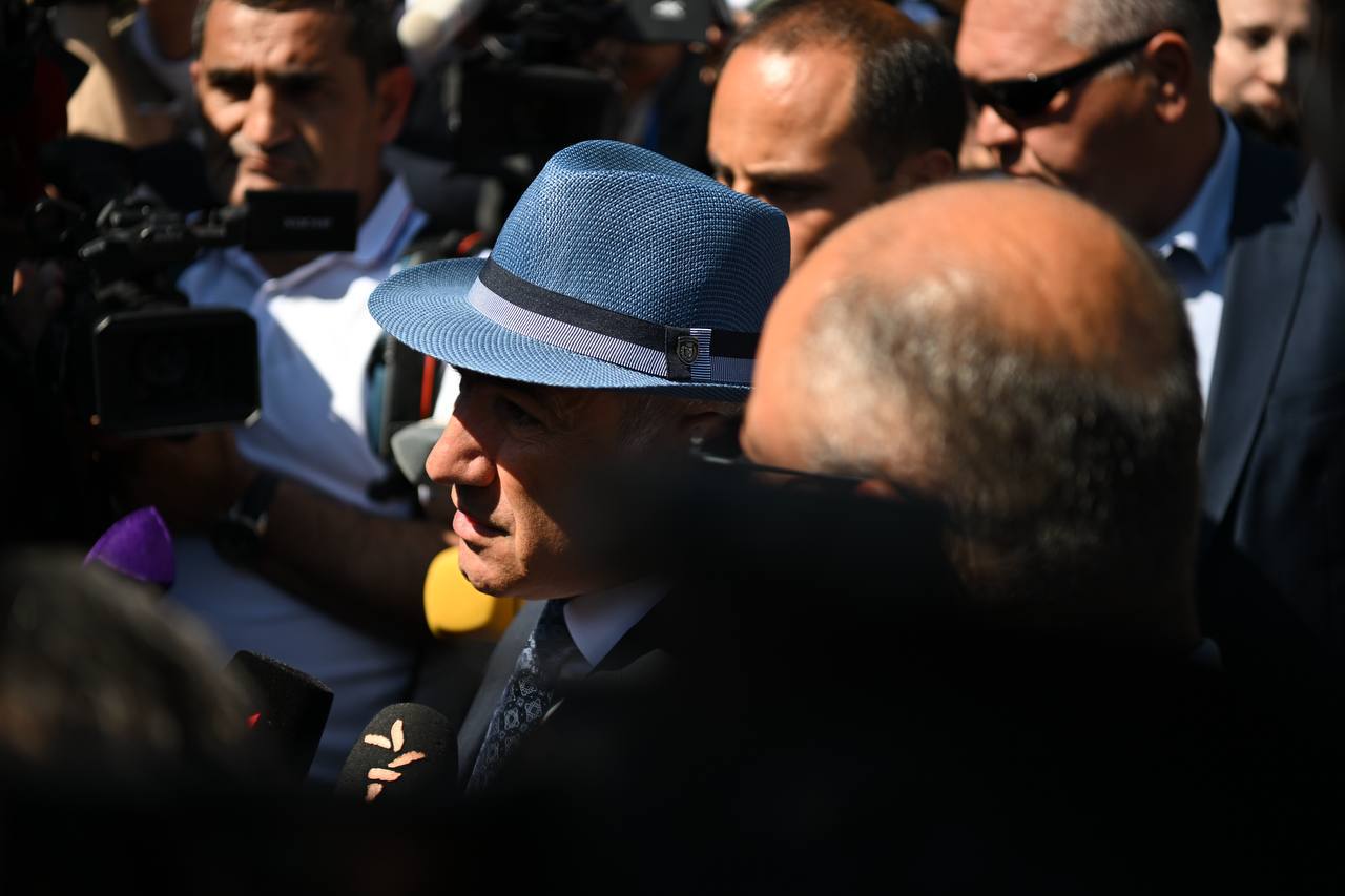 Paşinyan Rusiya ilə gərginlikdən danışdı
