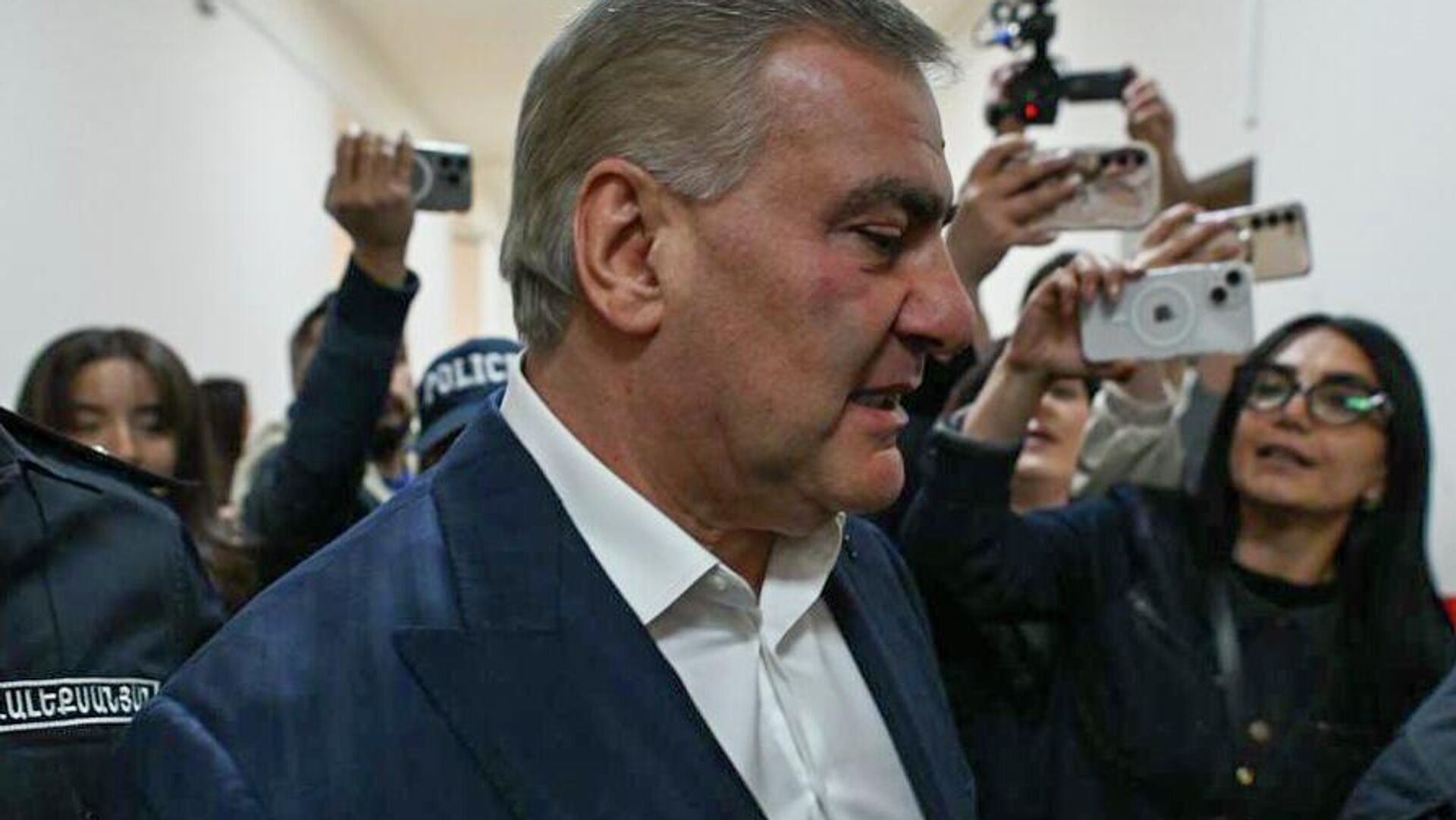 Самвел Карапетян проголосовал под домашним арестом