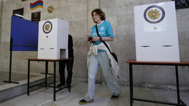 14 задержанных в день выборов - МВД Армении