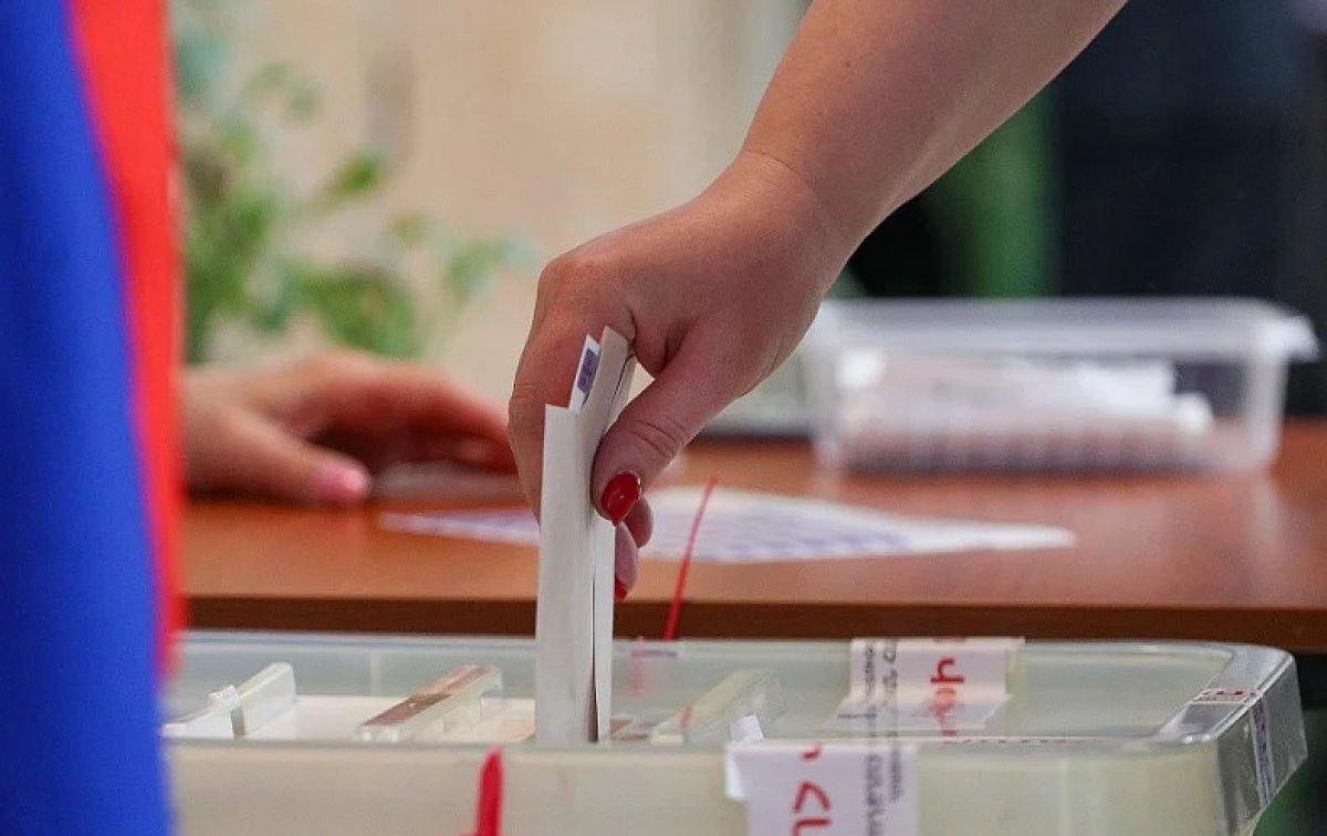 Ermənistanda parlament seçkiləri: Paşinyanın partiyası liderlik edir