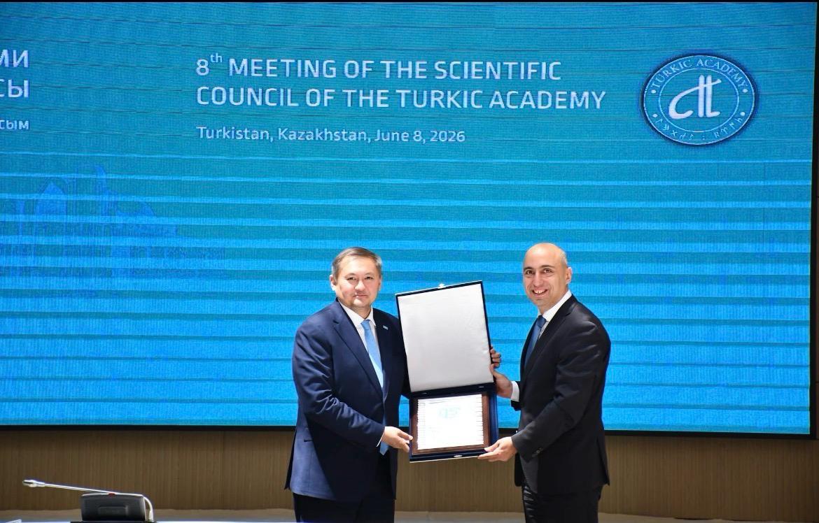 Emin Əmrullayev Türk Akademiyası Elmi Şurasının 8-ci iclasında iştirak edib