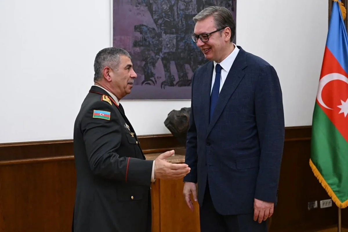 Aleksandr Vuçiç Zakir Həsənovu qəbul etdi