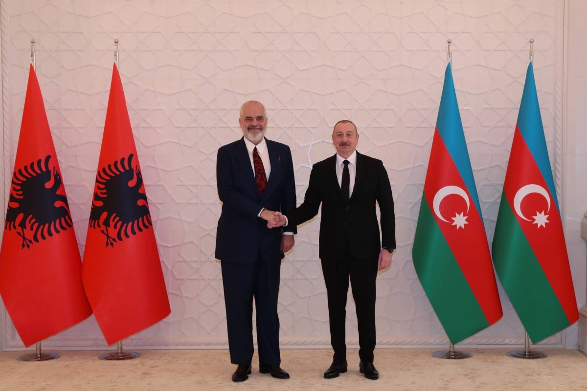 Albaniya prezidenti İlham Əliyevi təbrik etdi