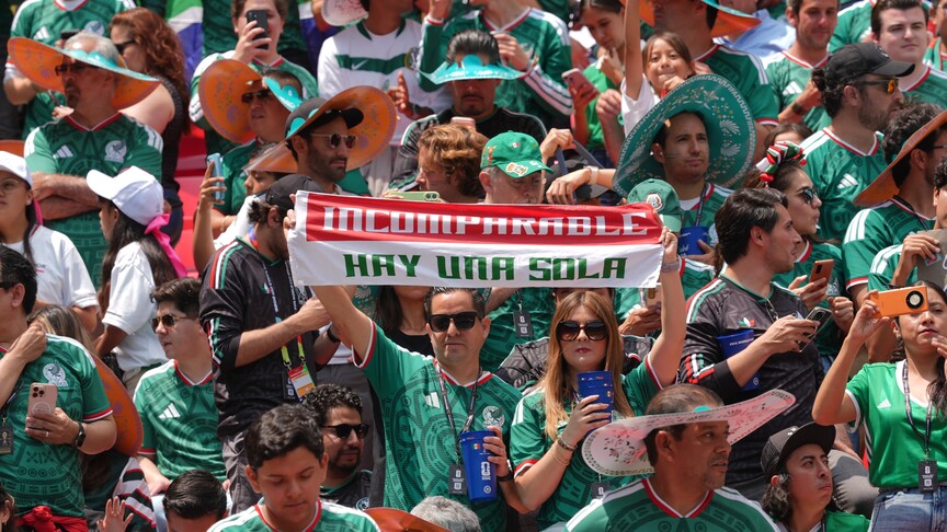 Mexico, South Africa face off in World Cup opener 16 years after meeting