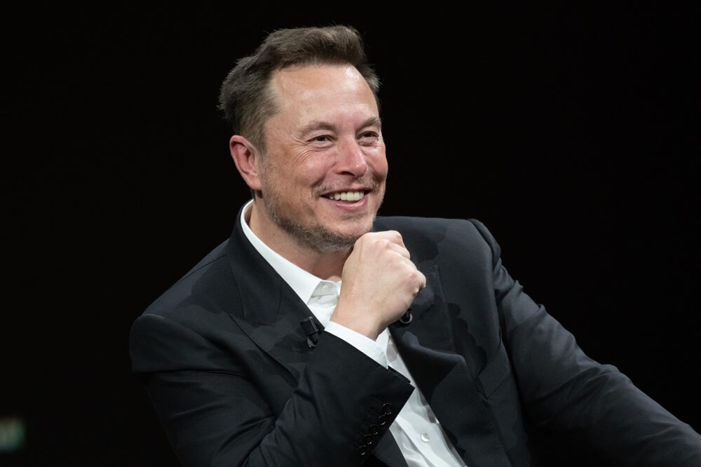 Elon Musk Becomes World’s First Trillionaire on Paper After SpaceX IPO