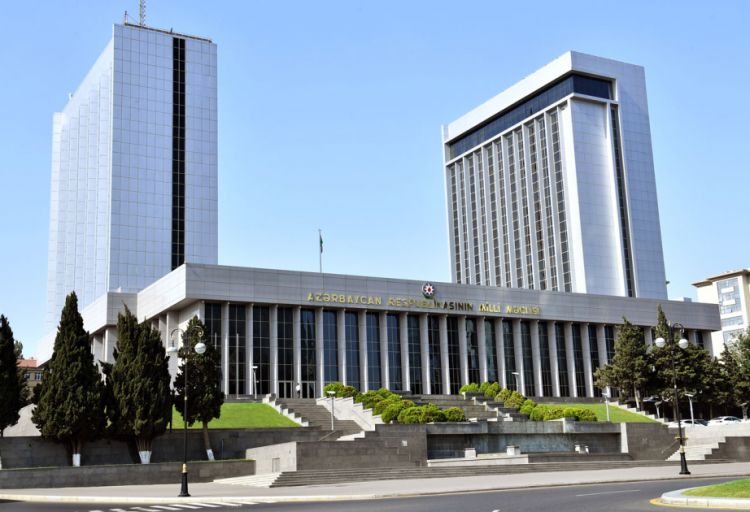 Dövlət büdcəsi ilə bağlı Qanun layihəsi qəbul edildi