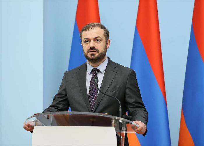 Ереван отправляет министра в Москву решать вопрос экспорта