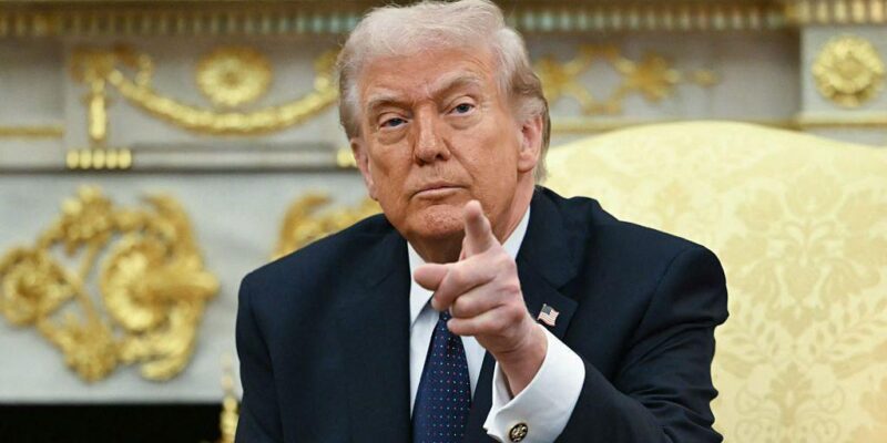Трампа уговорили не бомбить Иран