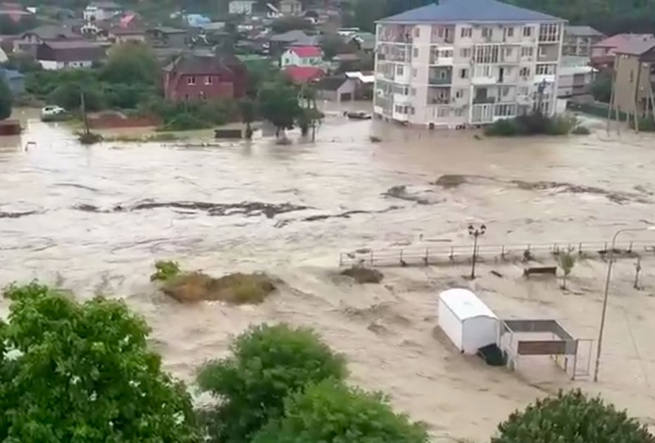 Краснодар ушел под воду: последствия мощного ливня
