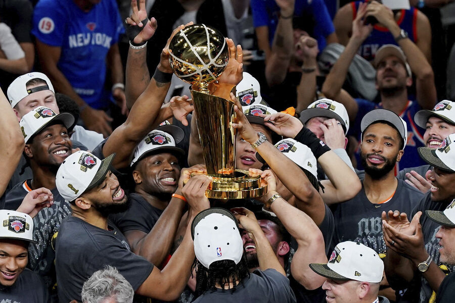 NBA-nın finalından sonra baş verən iğtişaşlarda polislər yaralanıb