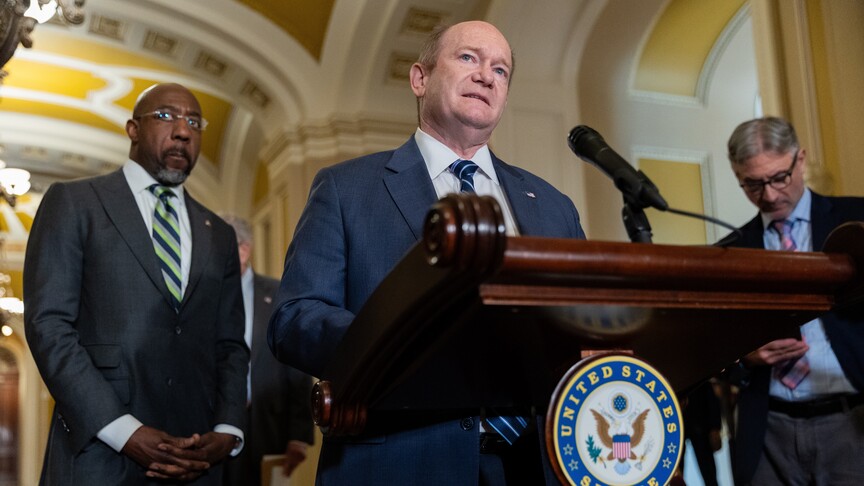 Democrats welcome diplomatic progress with Iran, question conflict impact