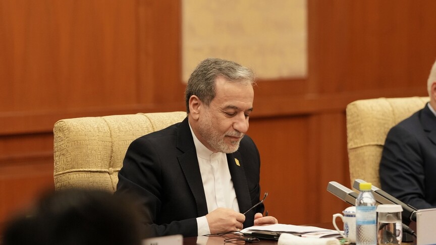 Iran FM, parliament speaker expected in Geneva for US deal signing