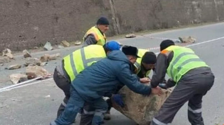 Желтые реки на улицах: сильные дожди затопили Армению