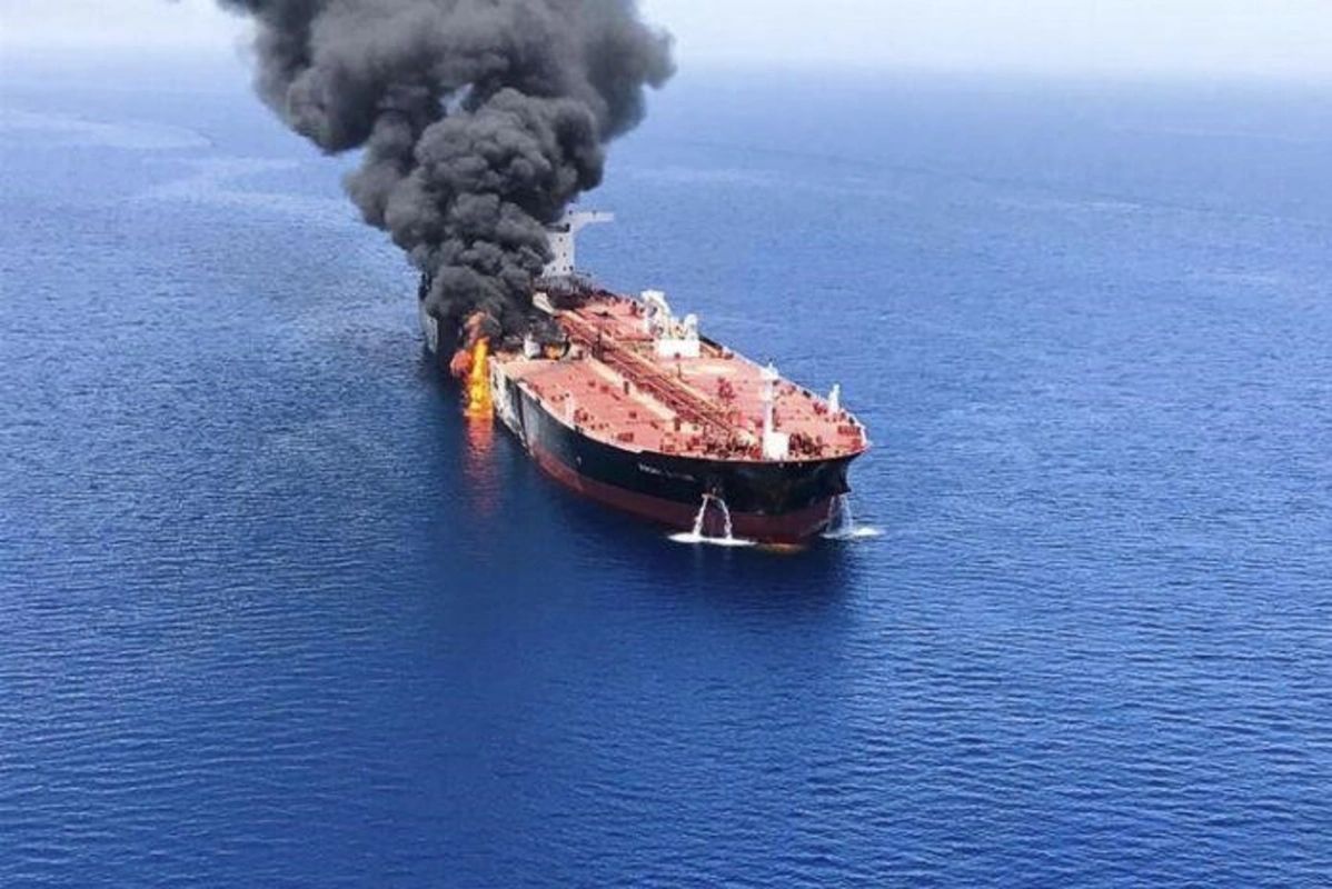 Ədən yaxınlığında silahlı insident – Tanker atəşə tutuldu