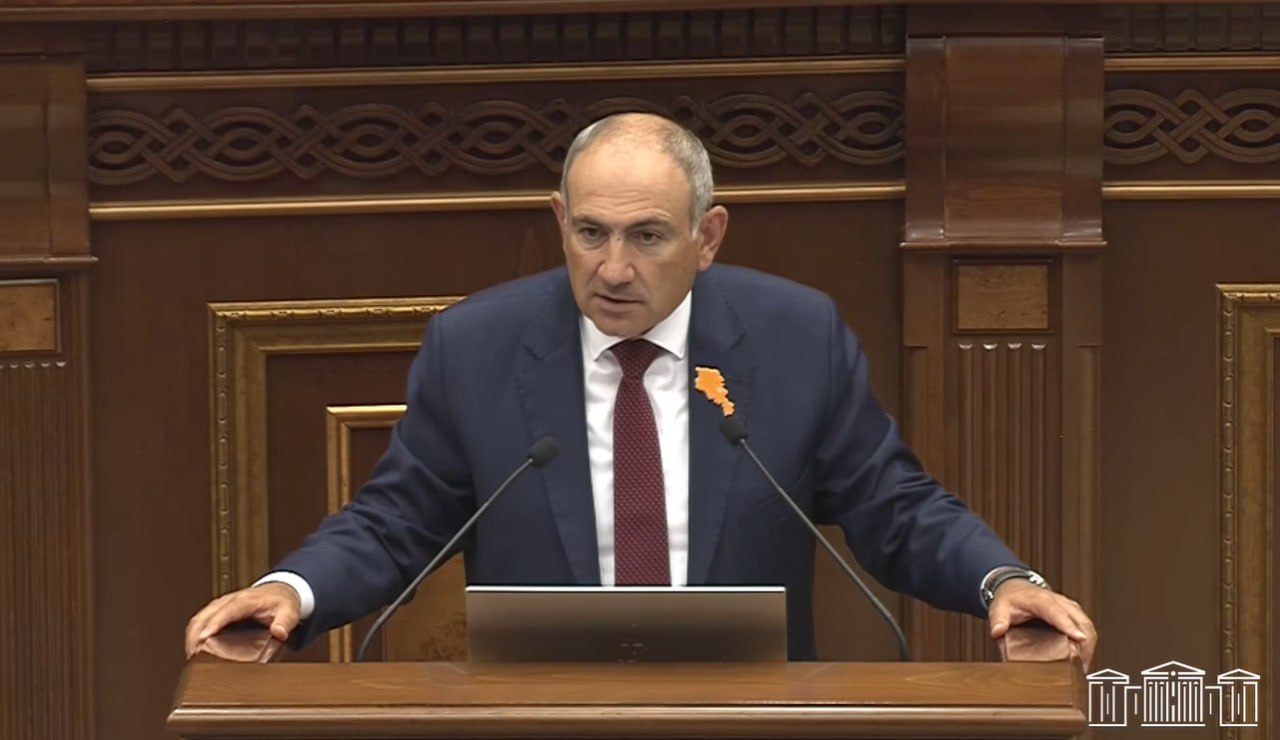 Конфликт между Арменией и Азербайджаном завершён - Пашинян
