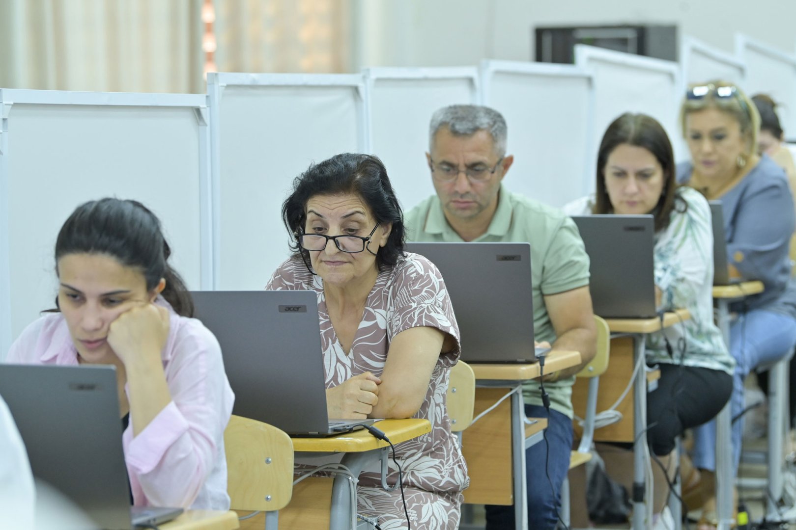Müəllimlərin sertifikasiya imtahanları başlayıb