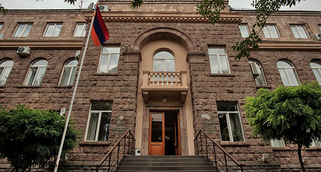 ЦИК Армении разрешил преследование кандидата от «Сильной Армении»