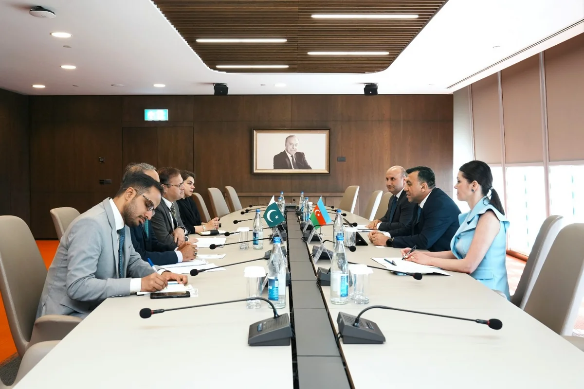 Azerbaijan, Pakistan discuss trade, investment ties