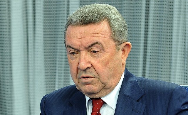 Erməni mediası Misir Mərdanovdan yazdı: "Həyətdən iki ovuc torpaq götürüb..."